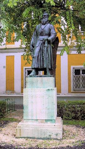 Tomori Pál szobra Kalocsán – Füredy Richárd alkotása (forrás: Wikipédia)